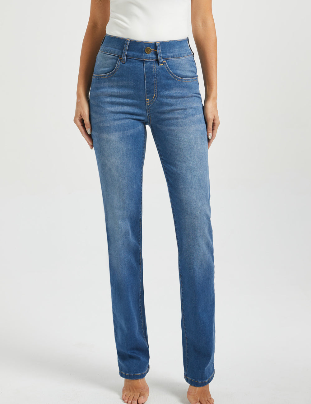 Signature Mid-Rise Denim | Straight (Alamo Wash)