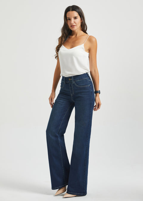 Signature Mid-Rise Denim | Wide (Roma Wash)