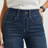 Signature Mid-Rise Denim | Wide (Roma Wash)