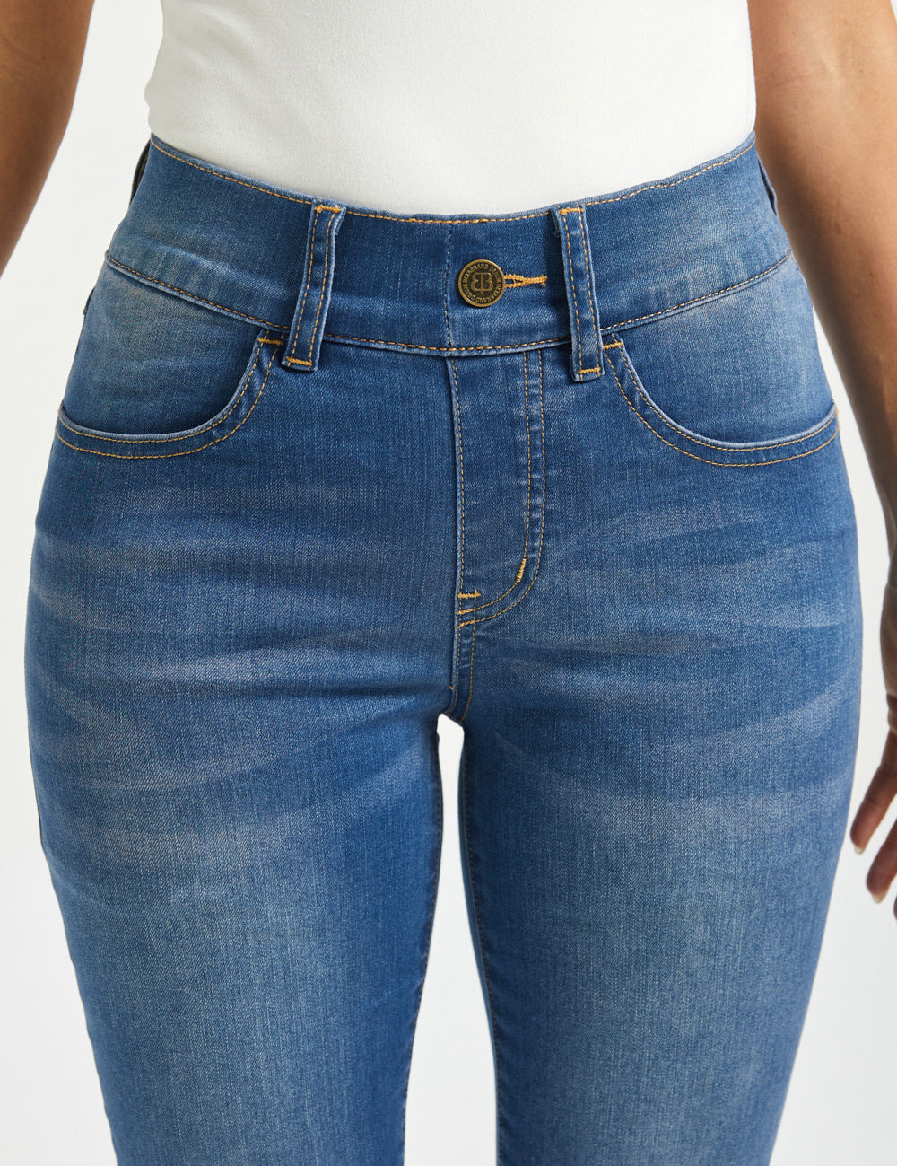 Signature Mid-Rise Denim | Bootcut (Alamo Wash)